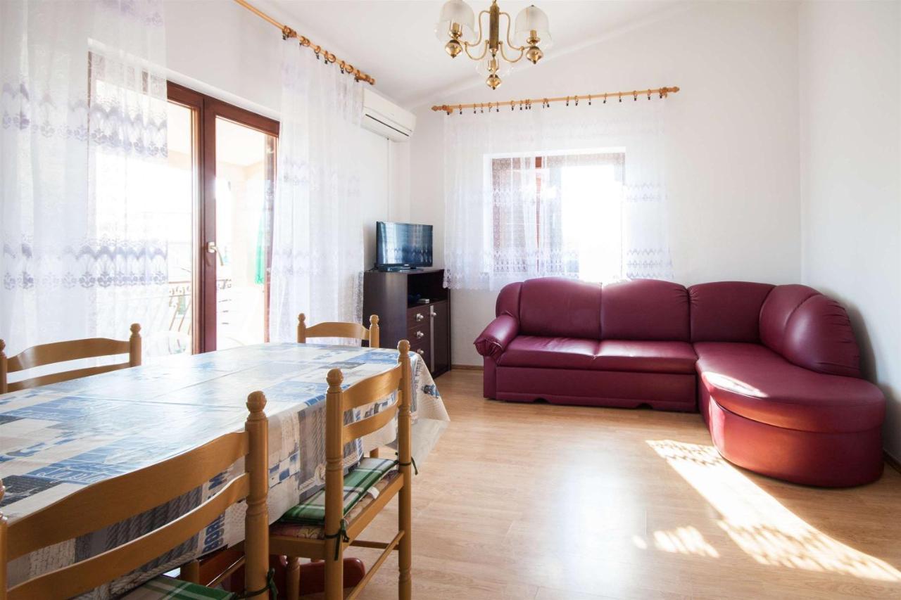 Apartments Dara Умаг Экстерьер фото