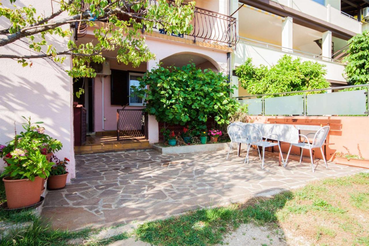 Apartments Dara Умаг Экстерьер фото