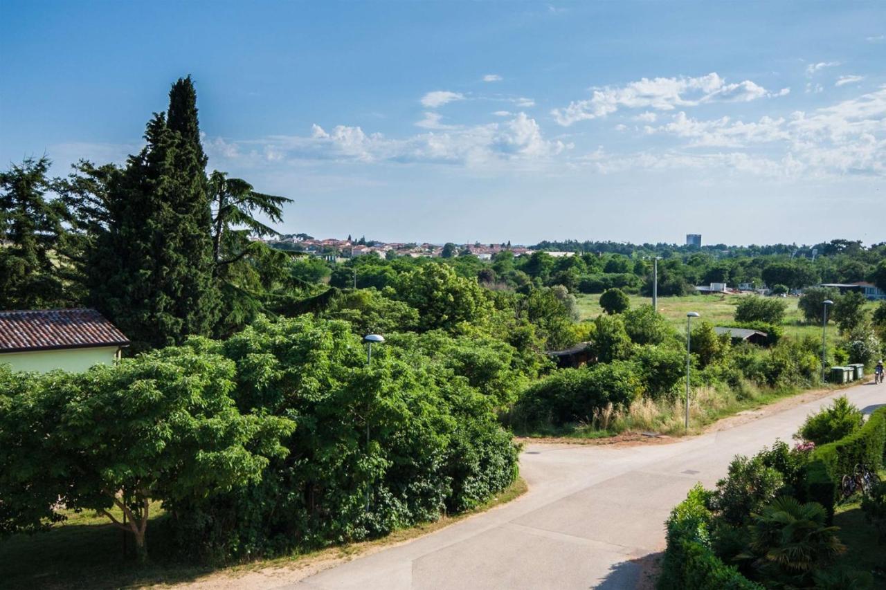 Apartments Dara Умаг Экстерьер фото