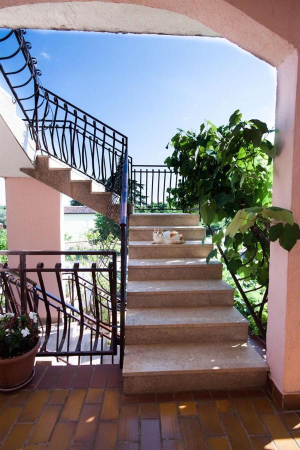 Apartments Dara Умаг Экстерьер фото