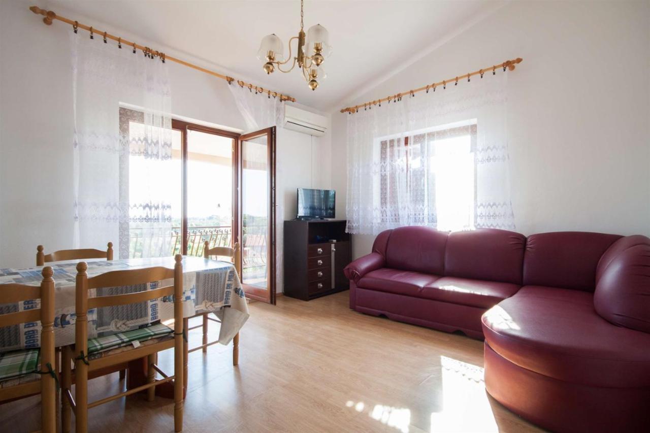 Apartments Dara Умаг Экстерьер фото